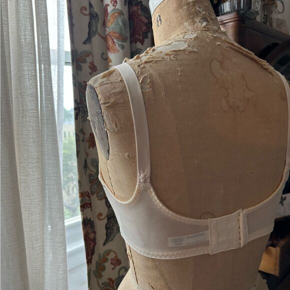 🎀 Vintage 🎀 Bali Cream Bra Size 34 C - Picture 3 of 12